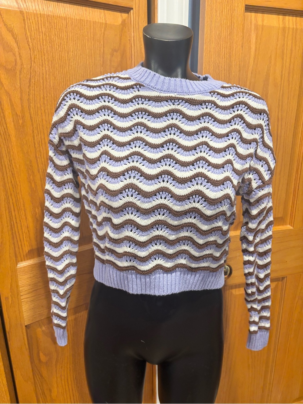 Hollister Lavender, Brown & White Wavy Knit Crewneck Sweater